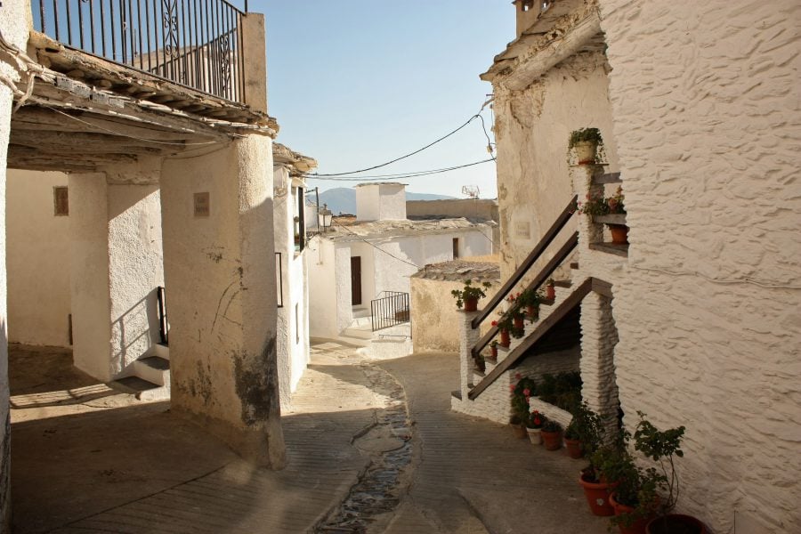 Sat alb din Andaluzia, Spania
