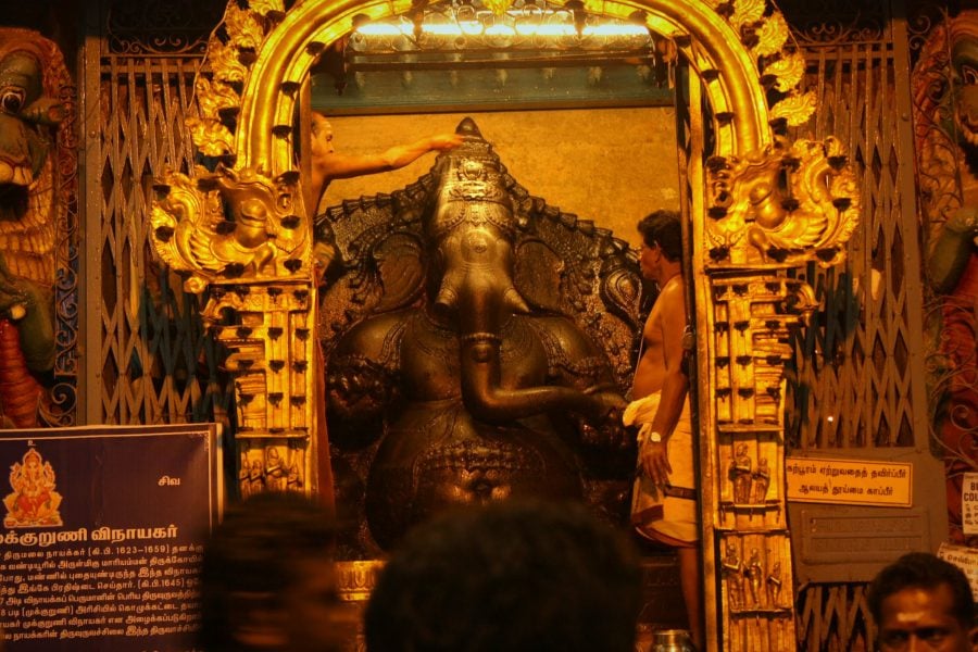 Ganesh dezbrăcat, templul Sri Minakshi, Madurai, Tamil Nadu, India