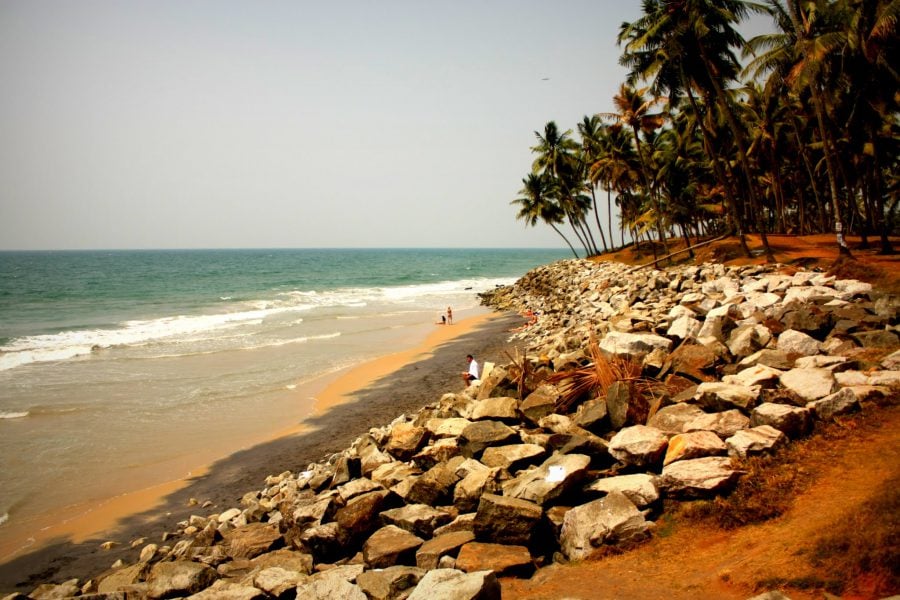 Plaja mică din Varkala, Kerala, India