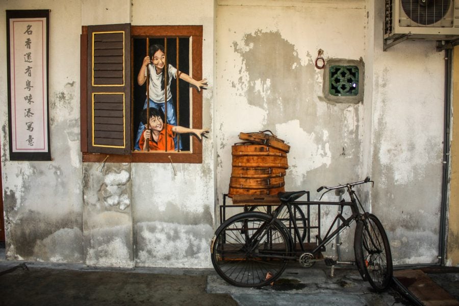Penang Street Art - Copii la fereastră